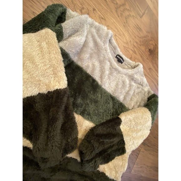 Zenana Outfitters Soft Faux Fur Multicolor Pullover Olive Size 2x - Picture 3 of 5